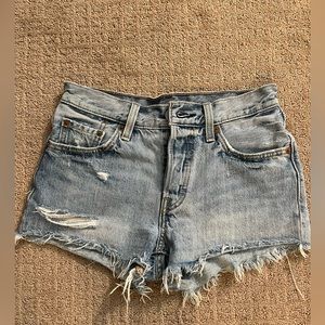 Levi’s shorts